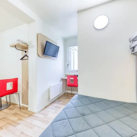 Premiere Classe Saint Christophe Hotel